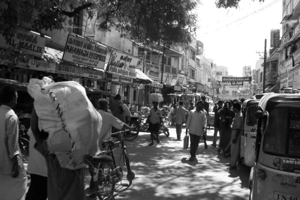 Dans les rues de Madurai, Inde du Sud (janvier 2003)