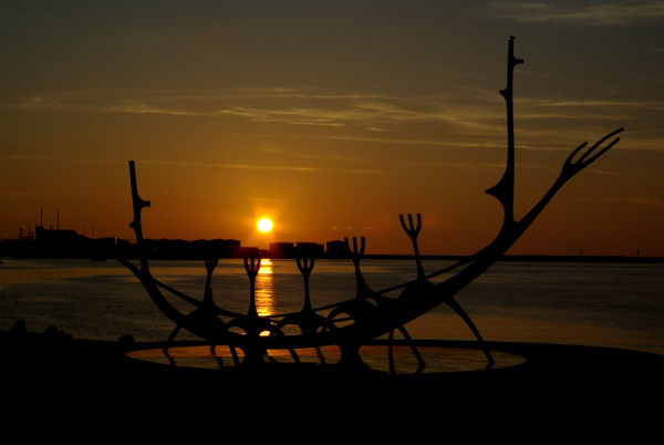 Coucher de soleil, Reykjavík, Islande (juillet 2008)