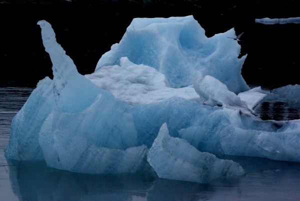 Un iceberg de Jökulsárlón, Islande (juillet 2008)